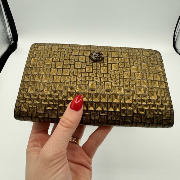 Rare Chanel Bronze Mosaic Pattern Wallet - Picture 3 of 9